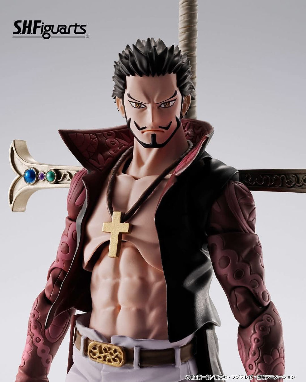 Thumbnail: S.H Figuarts One Piece - Dracule Mihawk - Hawk Eye -