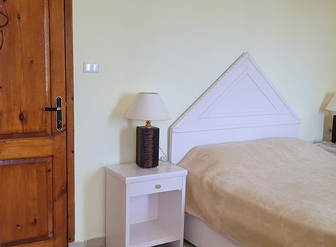 hotel room_edited.jpg