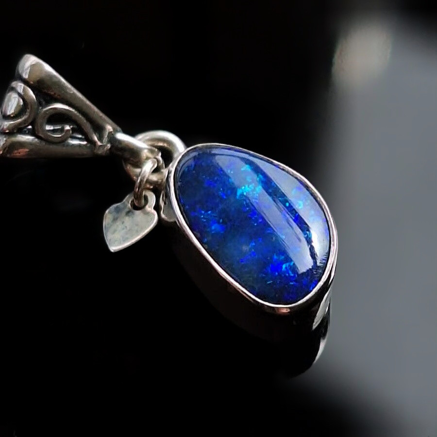 925 sterling silver pendant 8x12mm Lightning Ridge opal doublet with a deep blue and bright electric blue and green right