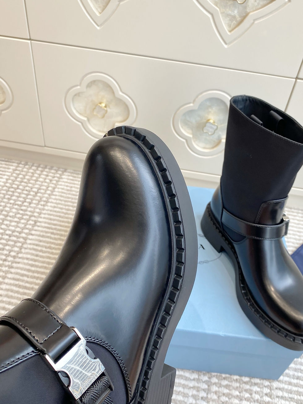 Thumbnail: 프라다 여성 부츠