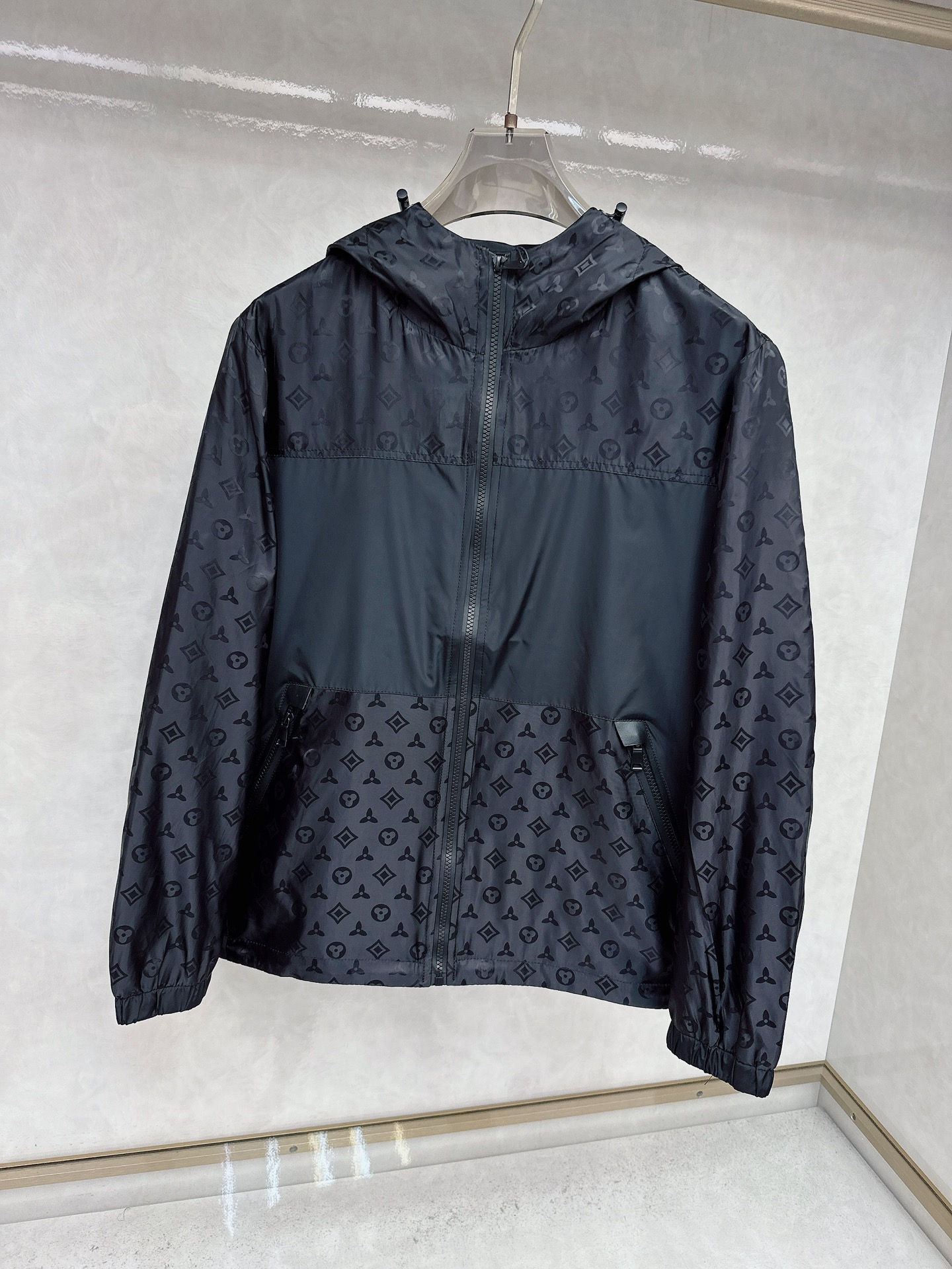 루이비통 남성 초가을 신상 자켓