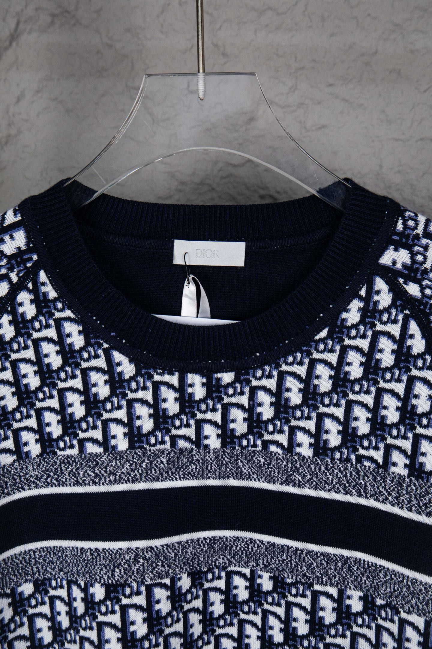 디올 남여공용 스웨터