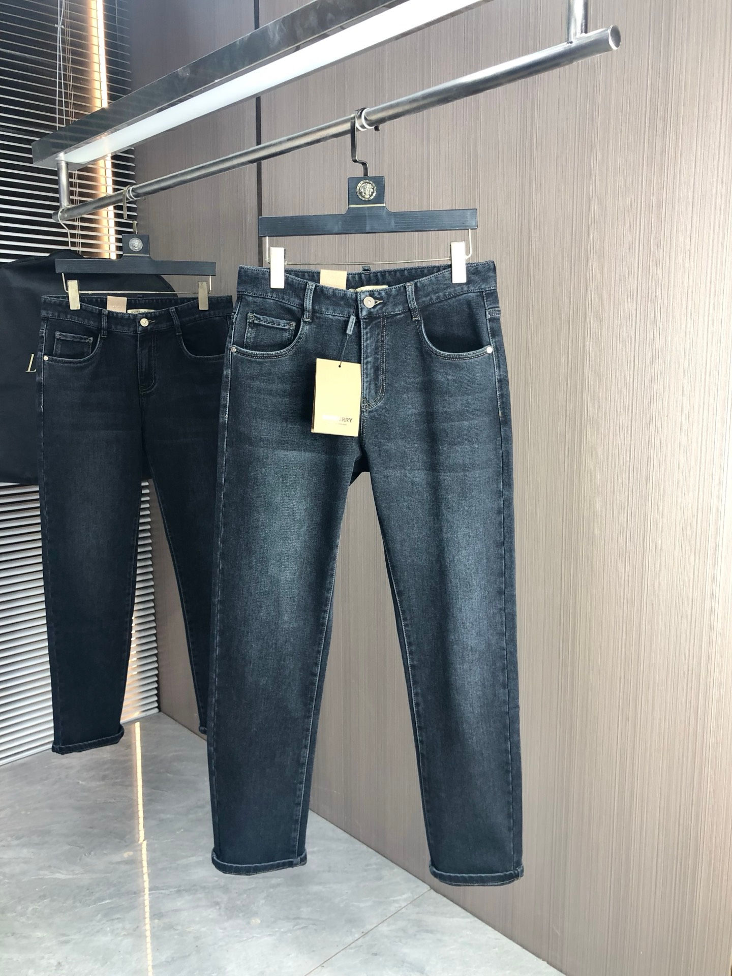 버버리 남성 청바지