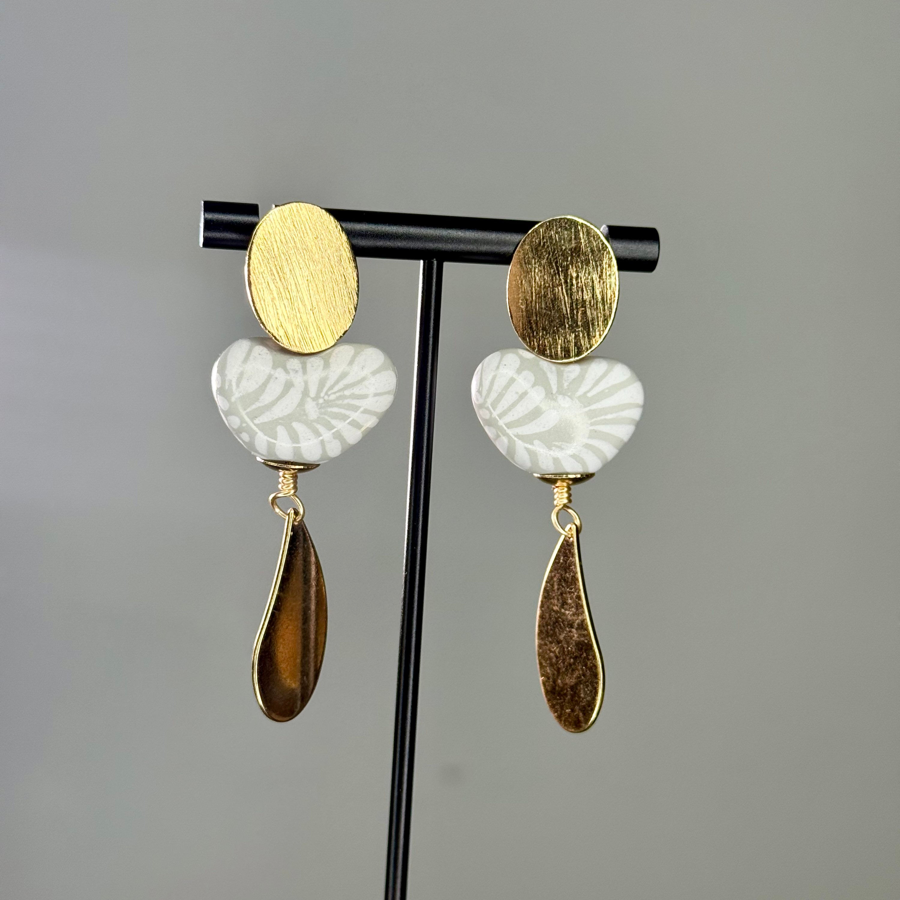 Puro Amor Heart Dangle Earrings