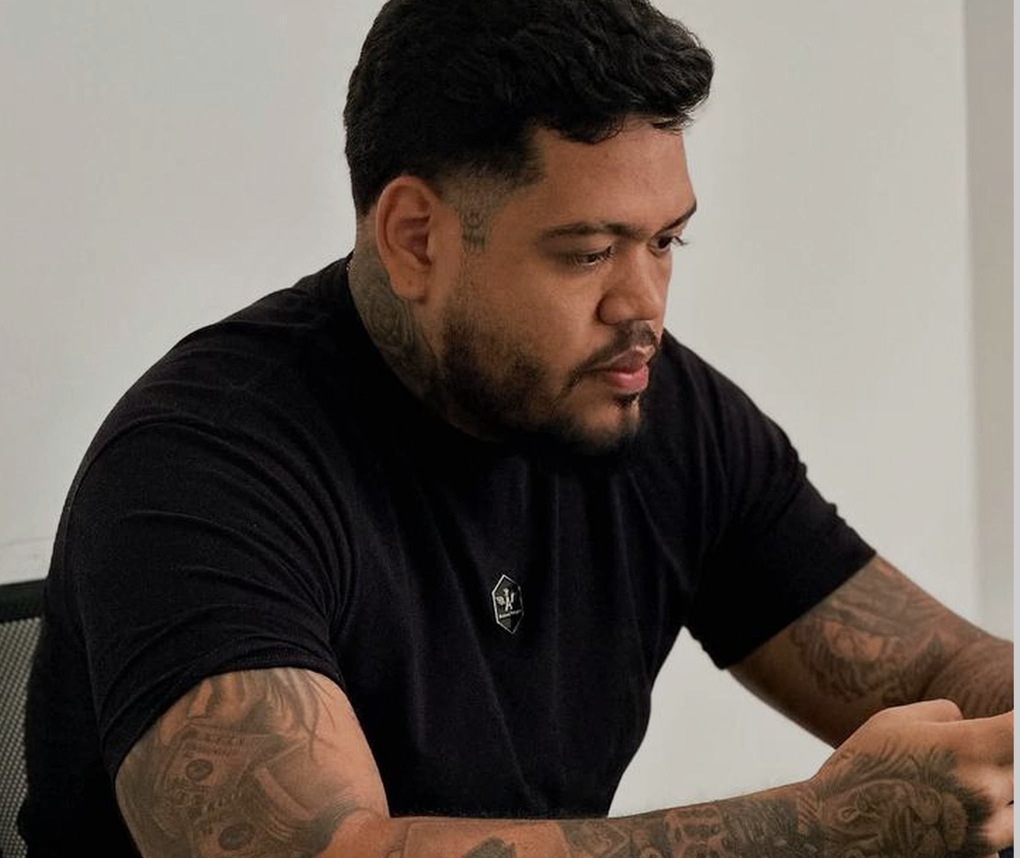 photo_4990128738527808257_y 1.png