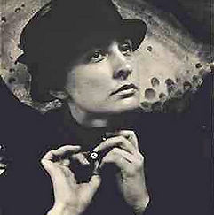 Stieglitz-OKeeffe-1918-4.jpg