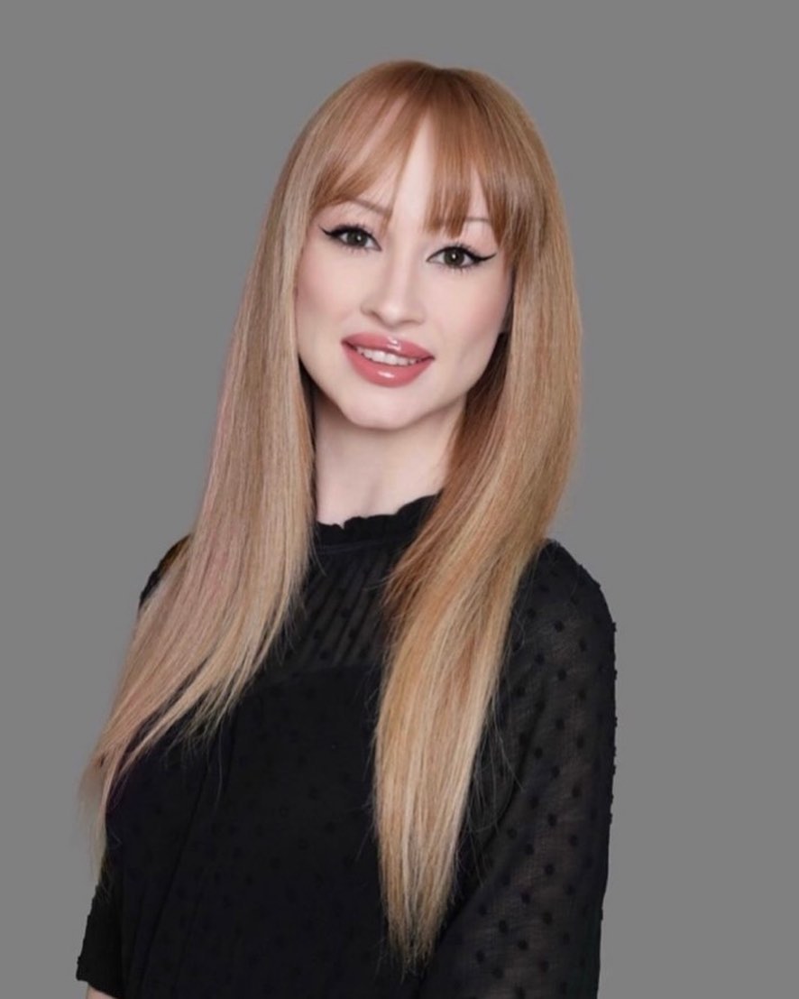 Christina, Esthetician, Gel nails at Gelous Nails