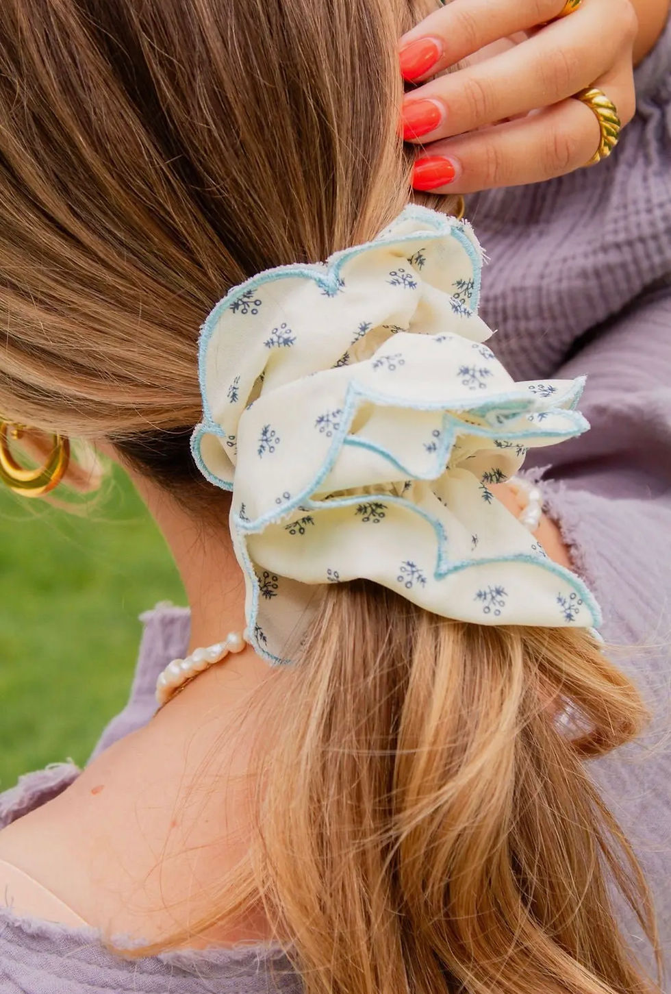 Thumbnail: Jumbo Hair Scrunchie