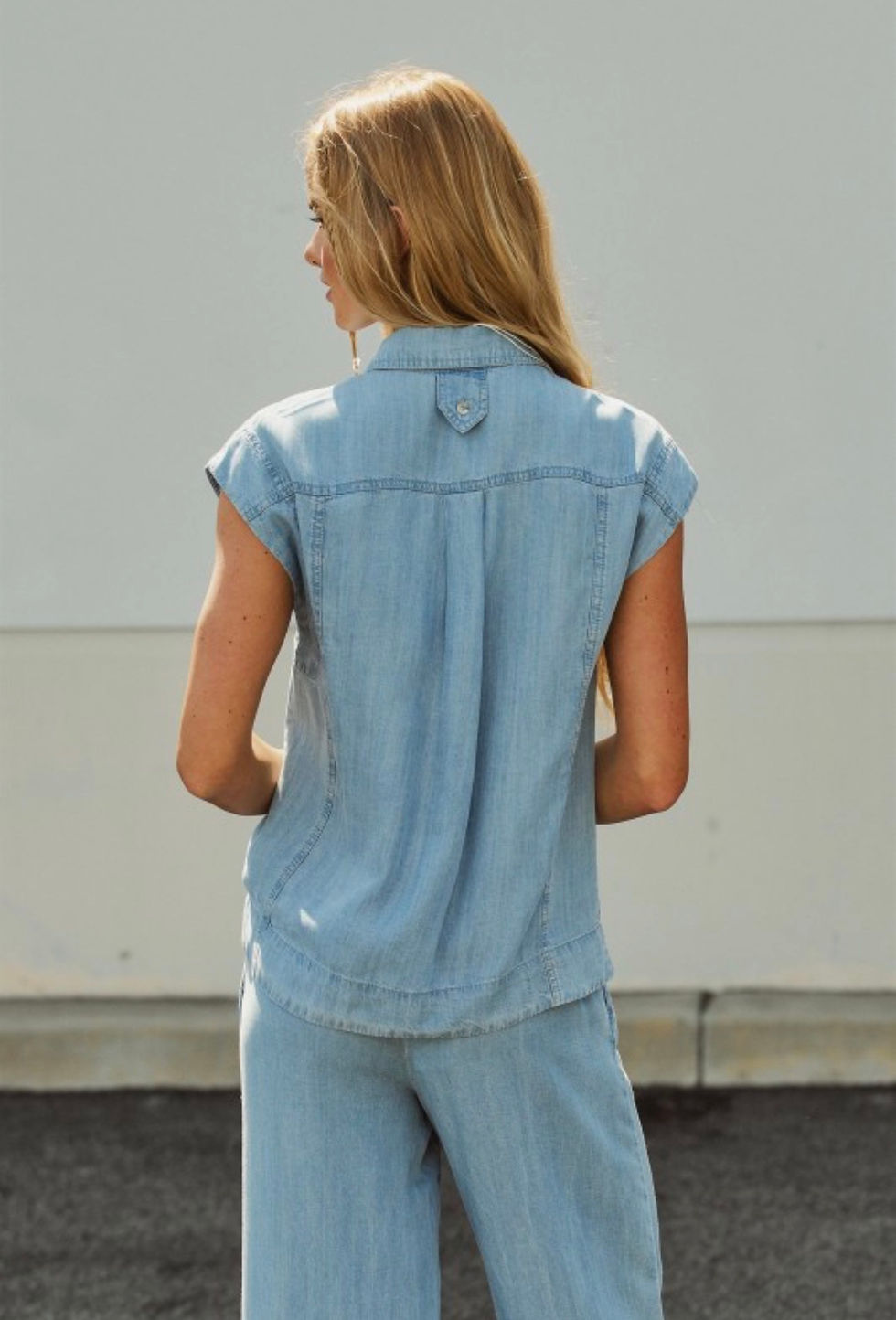 Thumbnail: Anniston Sleeveless Tencel Shirt