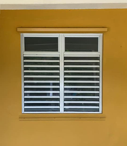 Ventanas Old San Juan de aluminio