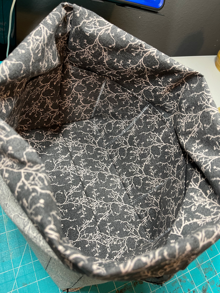 🧵Keeping You In The Stitches🧵
