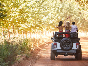 Traveling with a Group? Here’s How to Book Airport Transportation