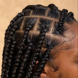 Knotless Braids, Box Braids