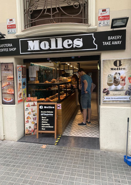 4.1-Cafetería Molles1.jpeg