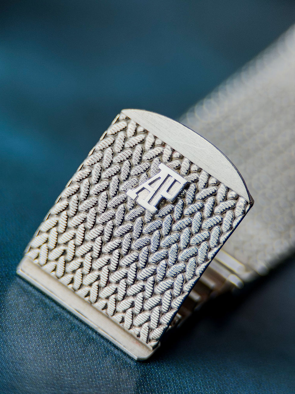Thumbnail: Audemars Piguet Cobra blue dial