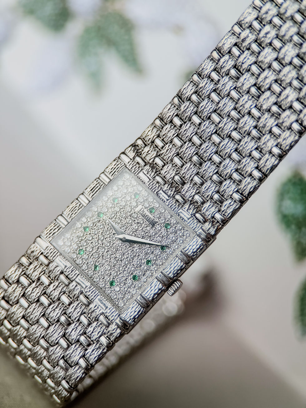 Thumbnail: Piaget 9131 Diamonds pave emerald indexes white gold