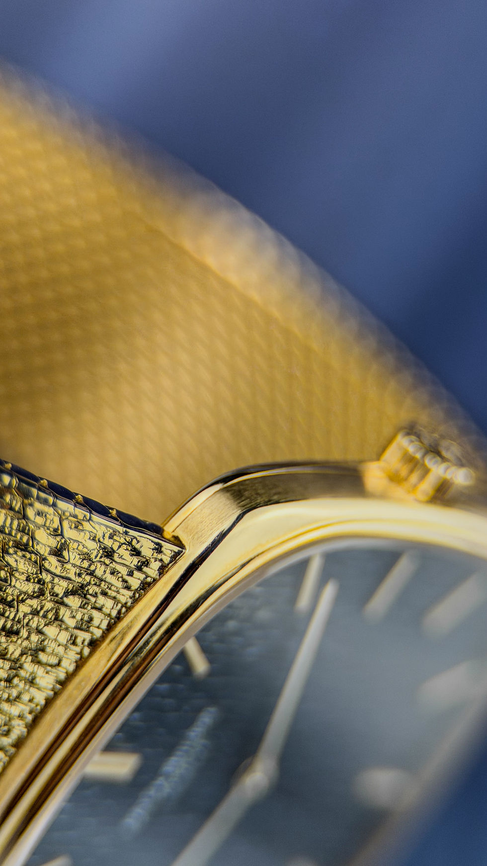 Thumbnail: Patek Philippe Golden Ellipse 3666/1 Vintage