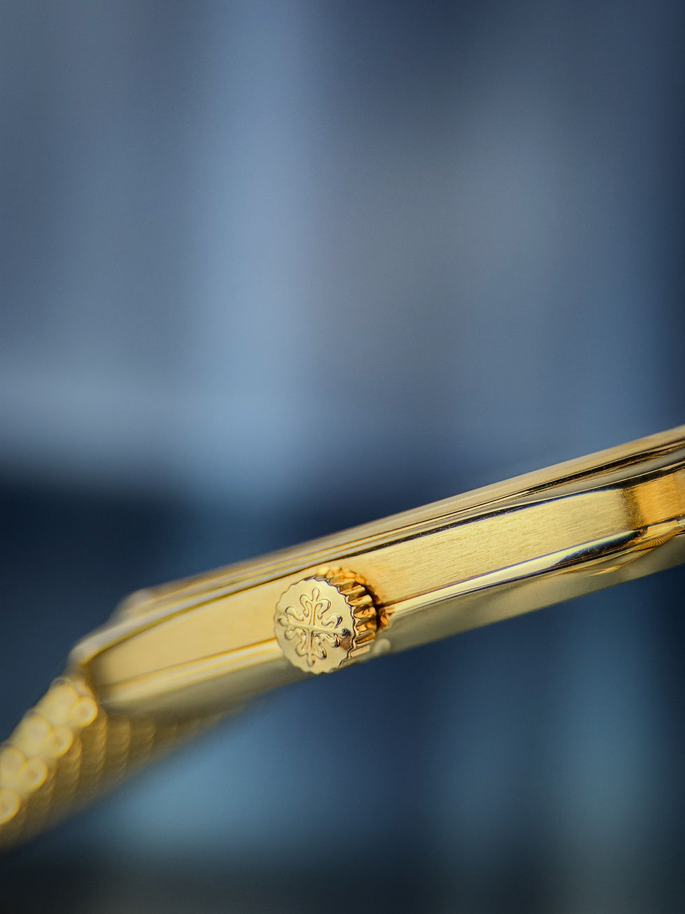 Thumbnail: Patek Philippe Golden Ellipse 3666/1 Vintage