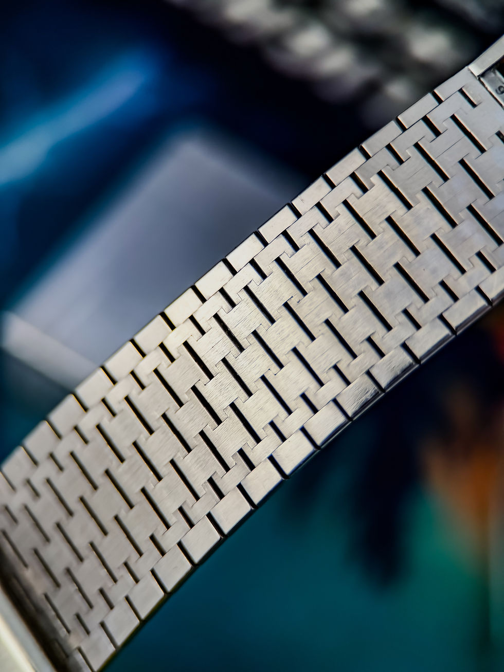 Thumbnail: Piaget Falcon eye Dial White Gold - Lapis Style