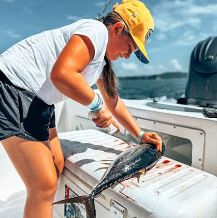 catching-yellowfin-tuna-on-a-fishing-trip-in-playa-garza-nosara-costa-rica-viberts-secret-spot-23