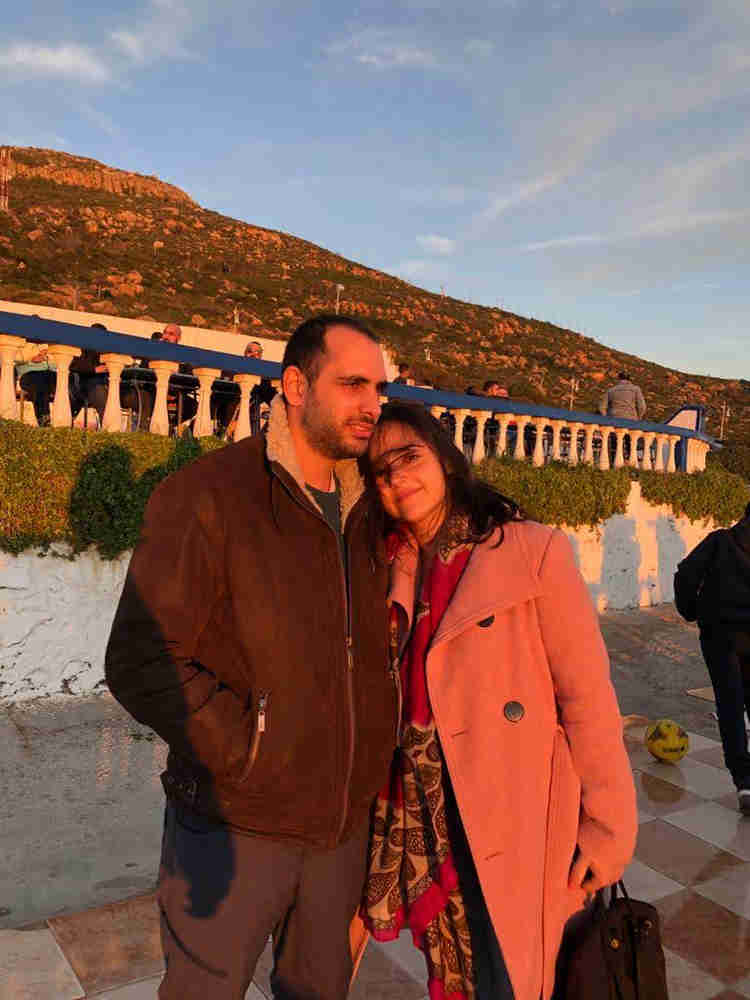 Oleh Agathe Benichou hugging her fiance