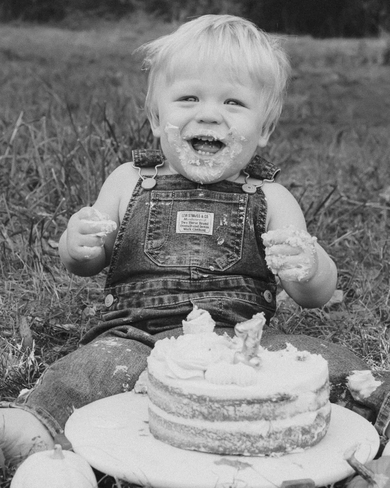 Child milestone portrait by Brittany Leigh Photographs