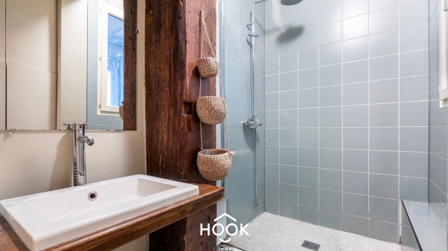 Salle de douche - Chambre - Appartement 2 Pièces - PARIS – 75010