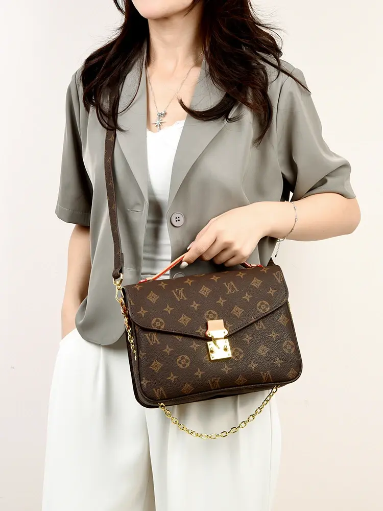 Thumbnail: Classic Elegant Crossbody Bag By Luxury Brand, Leather Shoulder Handbag for Ladi