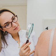 simone arenzon dermatologista