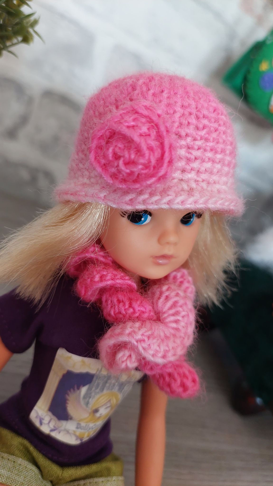 Crochet hat and scarf set for Sindy
