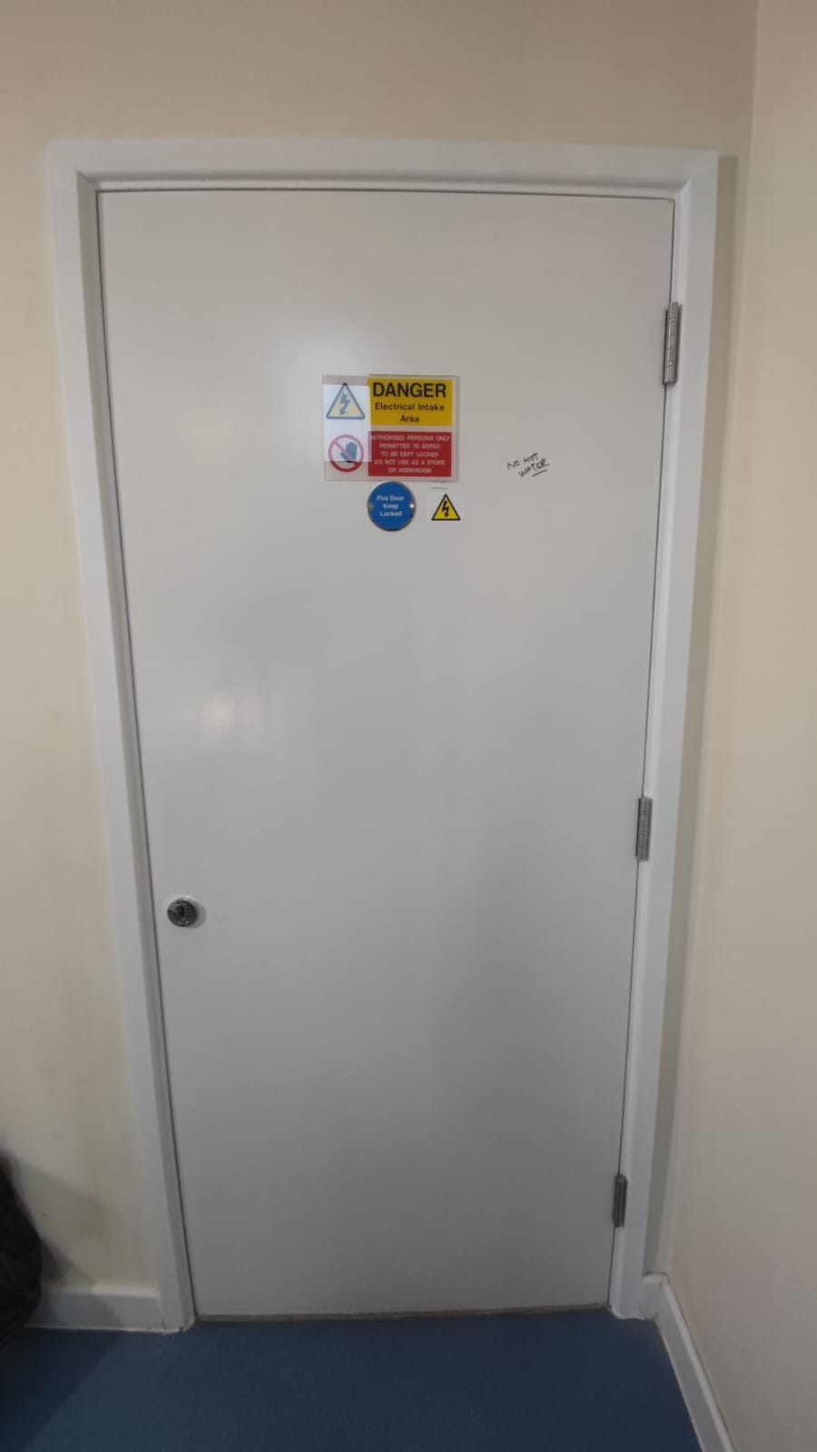 Service riser doorset, Ilsley Court