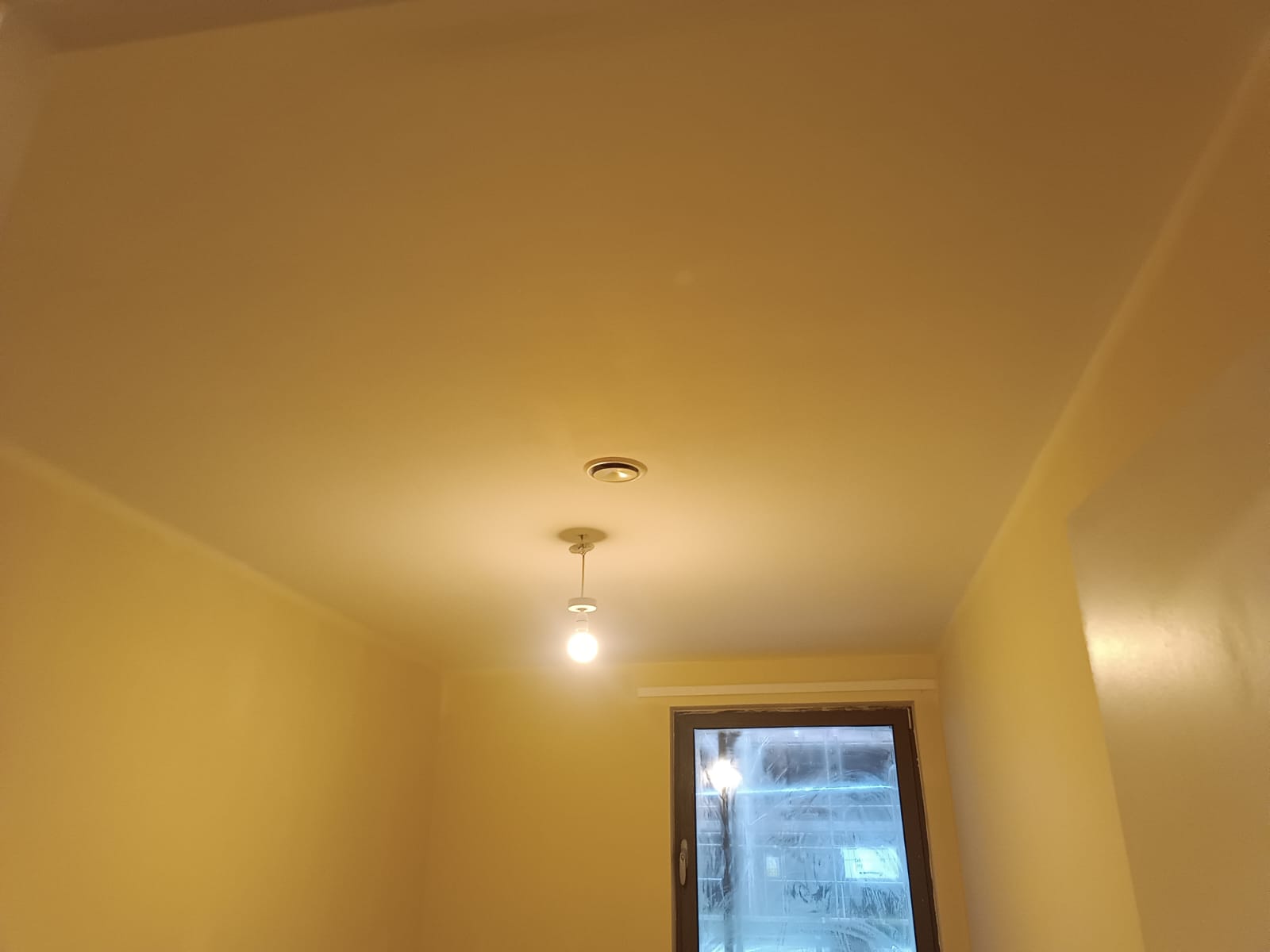 Decorated walls and ceiling, Oak Square