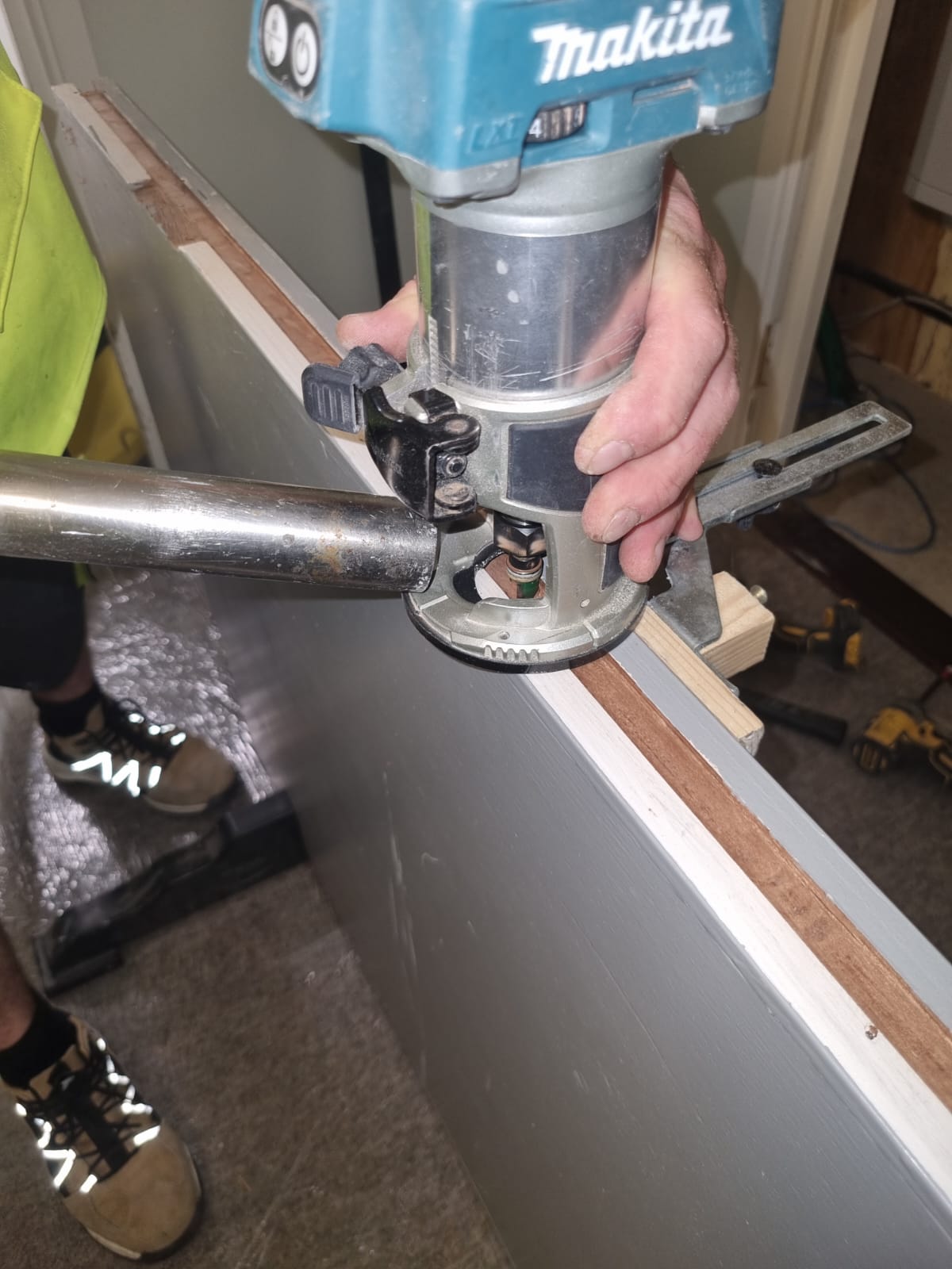 Routing a recess at the door edge, Radcliff Court
