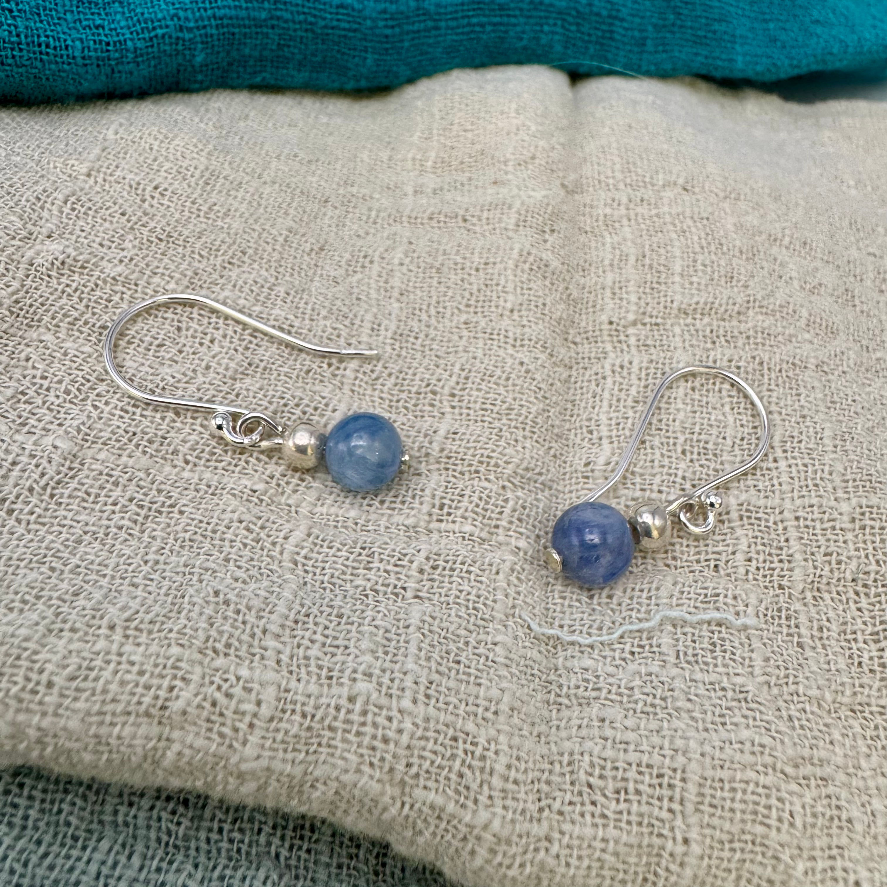 Handmade Silver and Kyanite “Catena” Earrings .