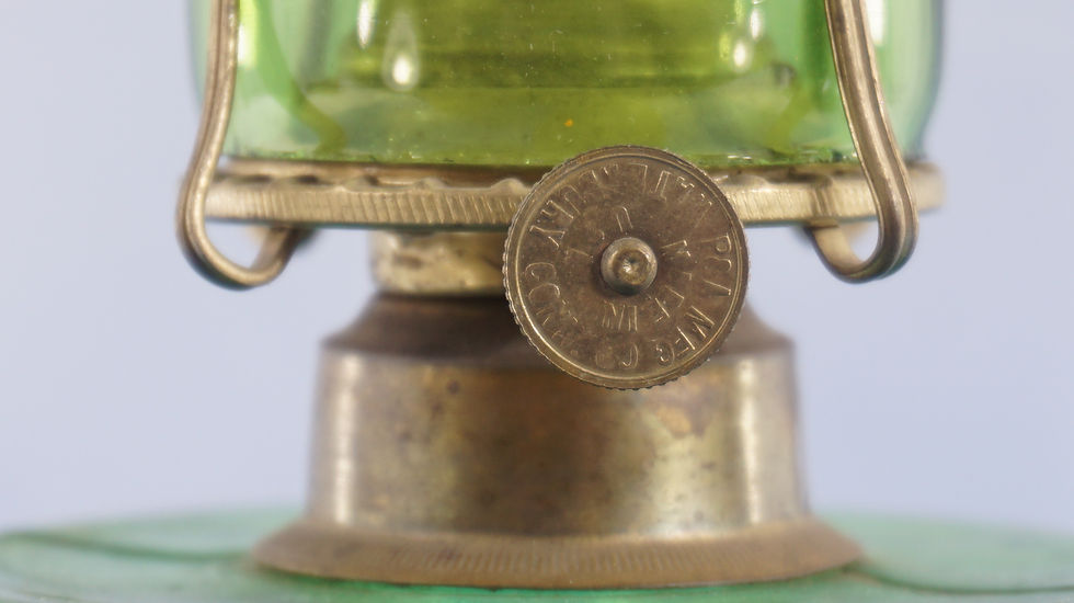 Thumbnail: 1890s Queen Heart Oil Lamp By Danzel Gilmore - Leighton Co