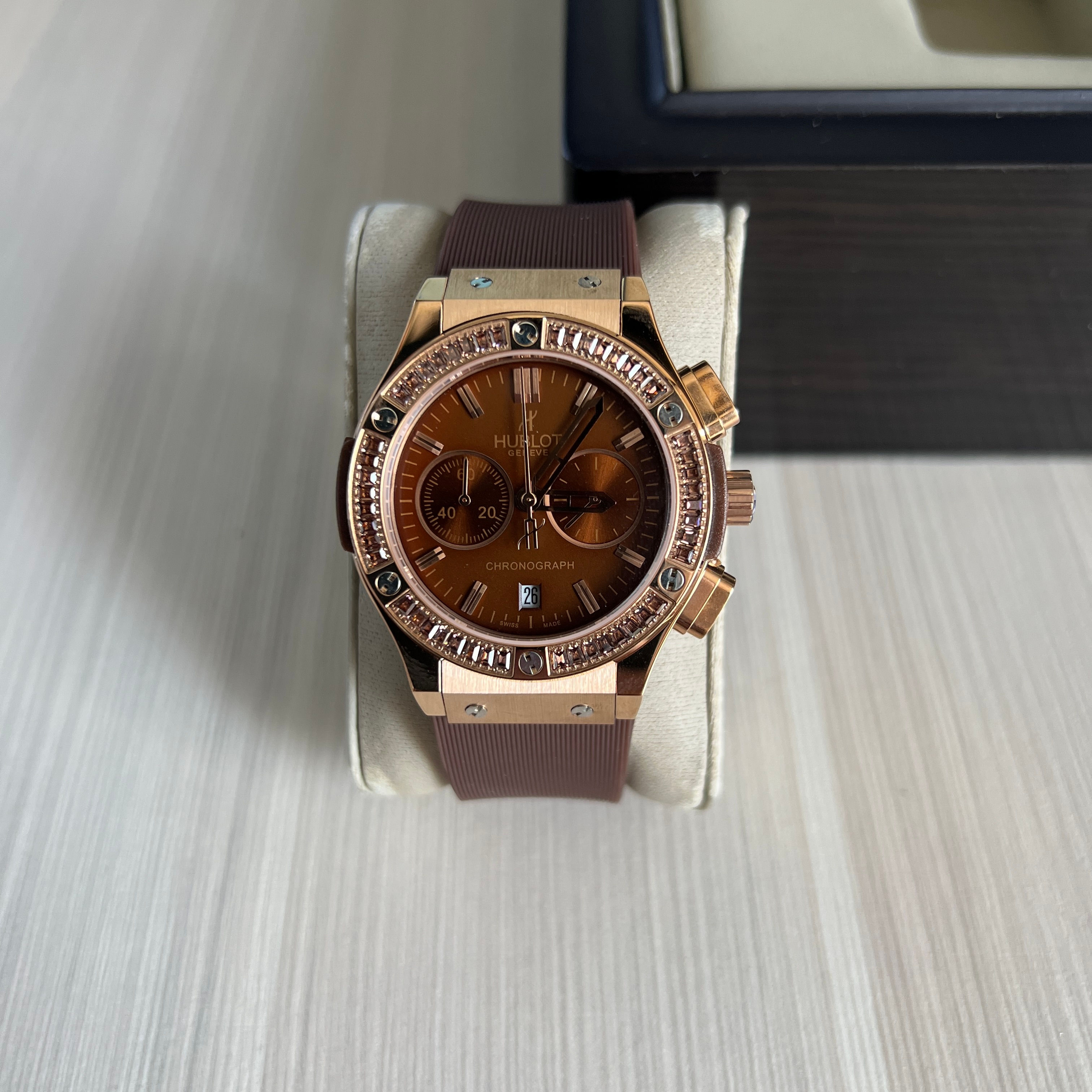 HUBLOT CLASSIC ROSE CHOCOLATE BRILHANTES 36MM