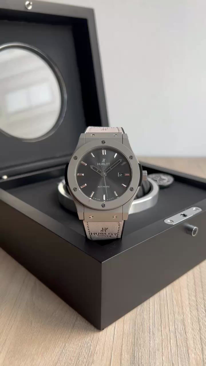 Miniatura: HUBLOT CLASSIC FUSION CINZA AUTOMÁTICO 44MM