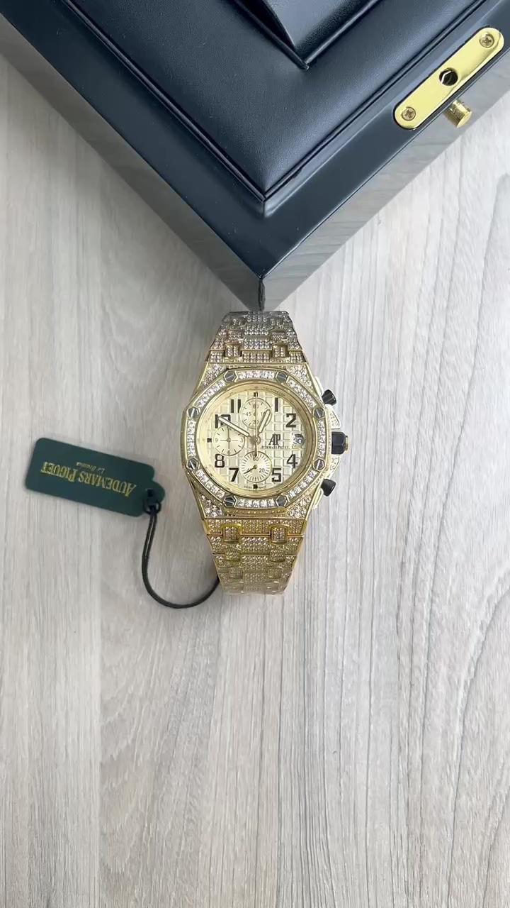 Miniatura: AUDEMARS PIGUET ROYAL OAK DOURADO COM BRILHANTE 42MM