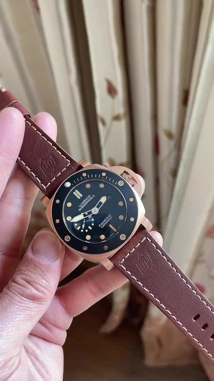Miniatura: PANERAI SUBMERSIBLE ROSE COURO 46MM