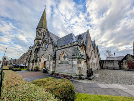 The exterior of Bridge of Allan Parish Church of Scotland