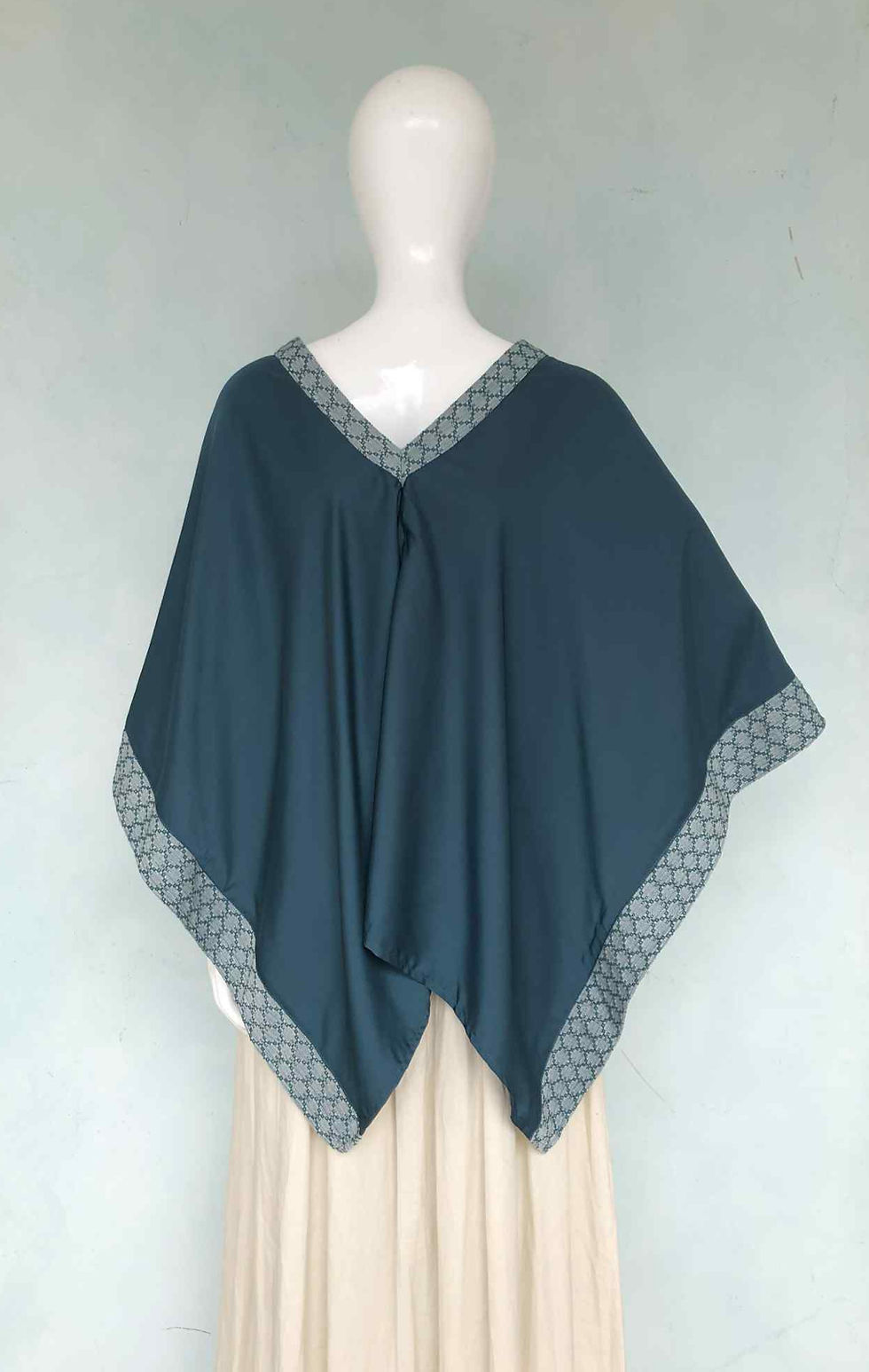 Thumbnail: Aura Multiway Top Green  with Green Diamond Kundiman Accent