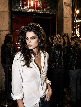 Stella dans Boomerang de Nina Astone