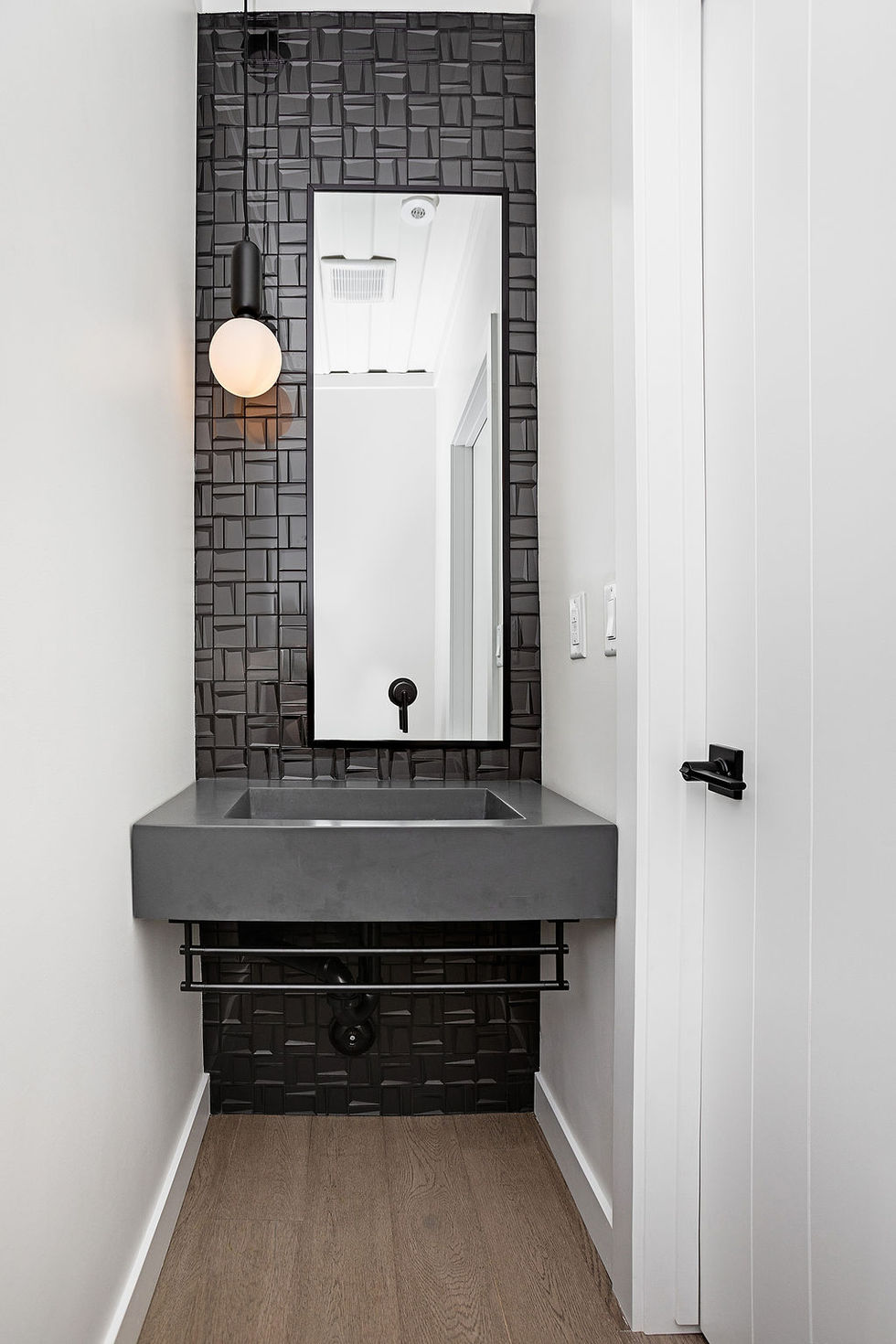 2023AQ50305RR23205_WEB