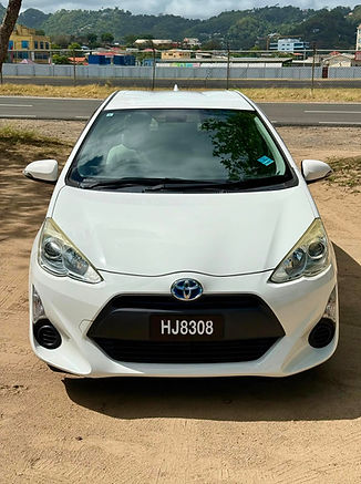 Toyota Aqua- Front - High shot.jpg