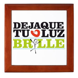 deja q tu luz.jpg