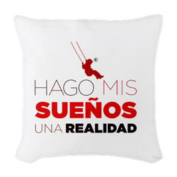 hago_mis_suenos_una_realidad_woven_throw_pillow.jpg