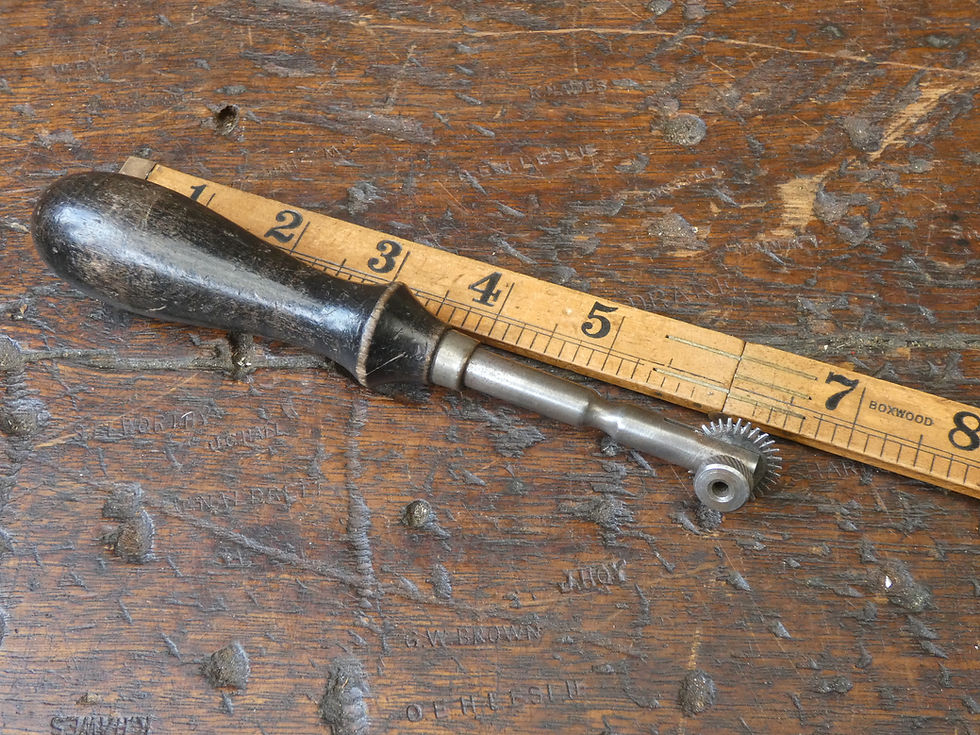 Thumbnail: A Vintage Leatherworker's/Cobbler's Pricking Wheel
