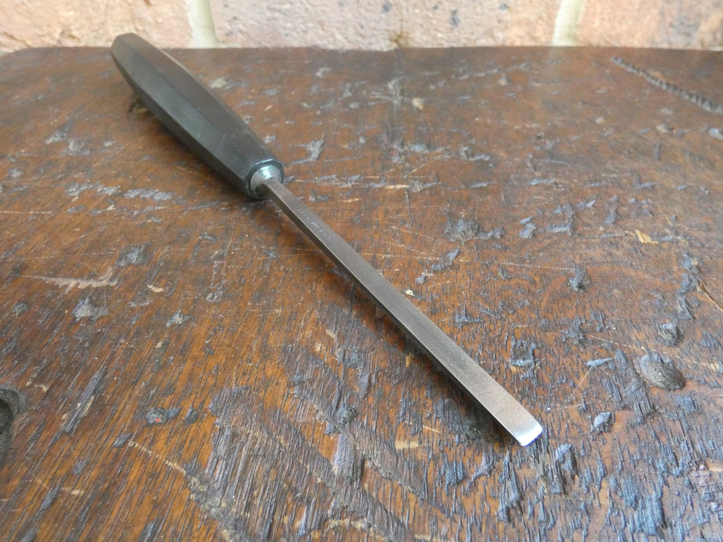 A Lovely 1/4" (6mm) Straight Carving Chisel - No 1 - J B Addis