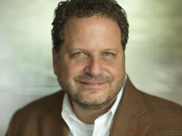 Bob Headshot 2017 A.jpg