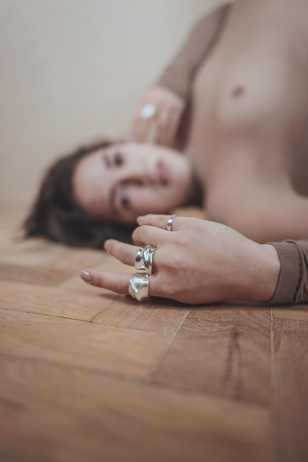 Miniatura: ANEL CALVET